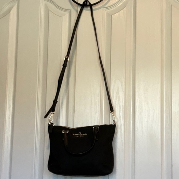 Kate Spade Watson Lane Lucie Crossbody handbag Black Purse Bag Logo - Like New - Picture 9 of 14